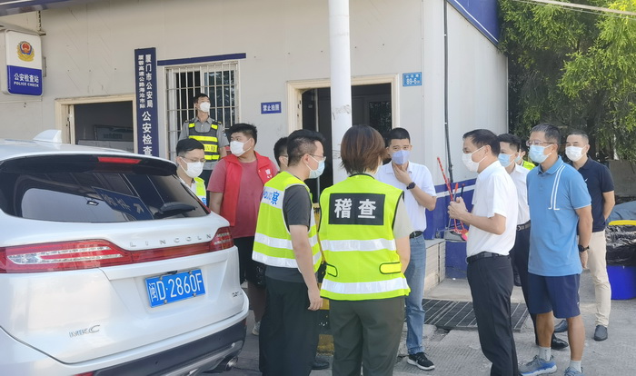 0920【管理公司】路橋集團領導到高速公路海滄所檢查指導疫情防控工作并慰問抗疫一線員工02-1_調整大小.jpg 0920【管理公司】路橋集團領導到高速公路海滄所檢查指導疫情防控工作并慰問抗疫一線員工02-1_調整大小.jpg